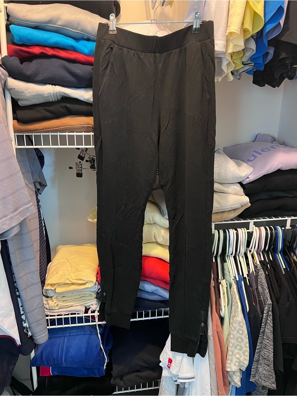 Alo Women’s Joggers